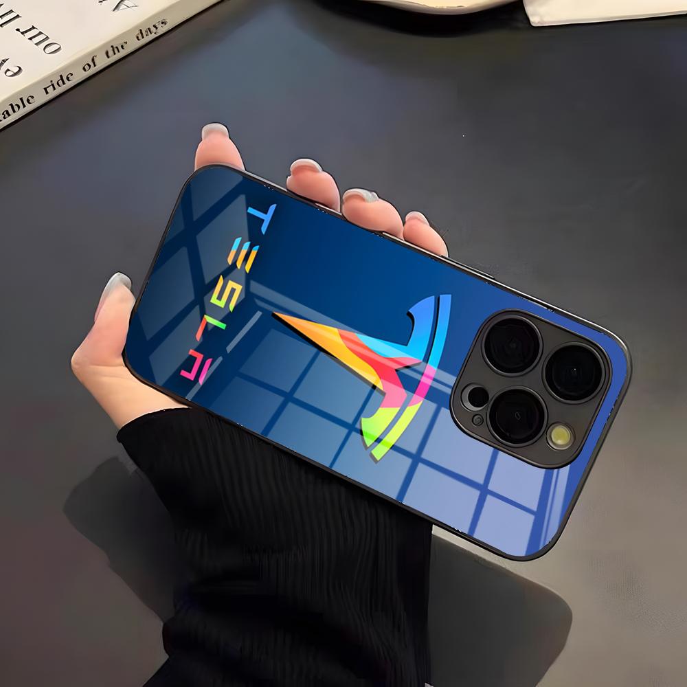جراب هاتف زجاجي بشعار سيارة تي - مراجعة Tech Accessories Apple وسعره